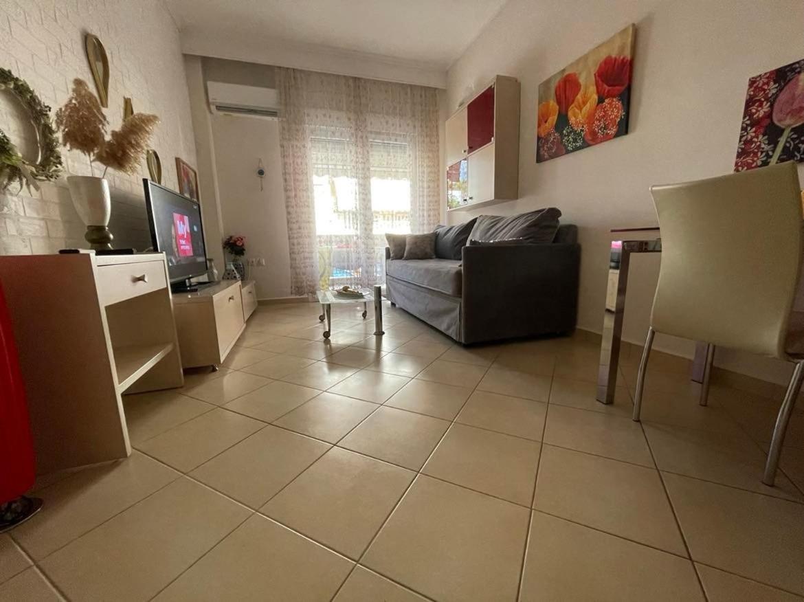 Brick Apartment Néa Péramos 外观 照片