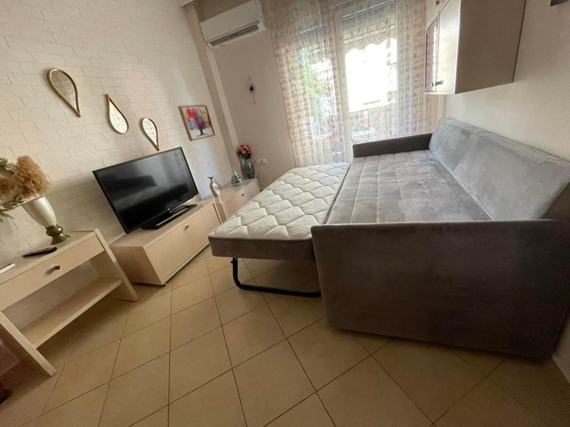 Brick Apartment Néa Péramos 外观 照片